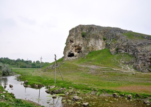 Пещера Бутешть