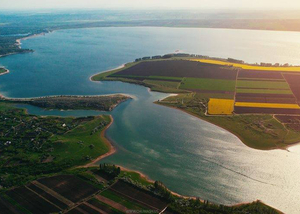 Lacul de acumulare Costești-Stânca